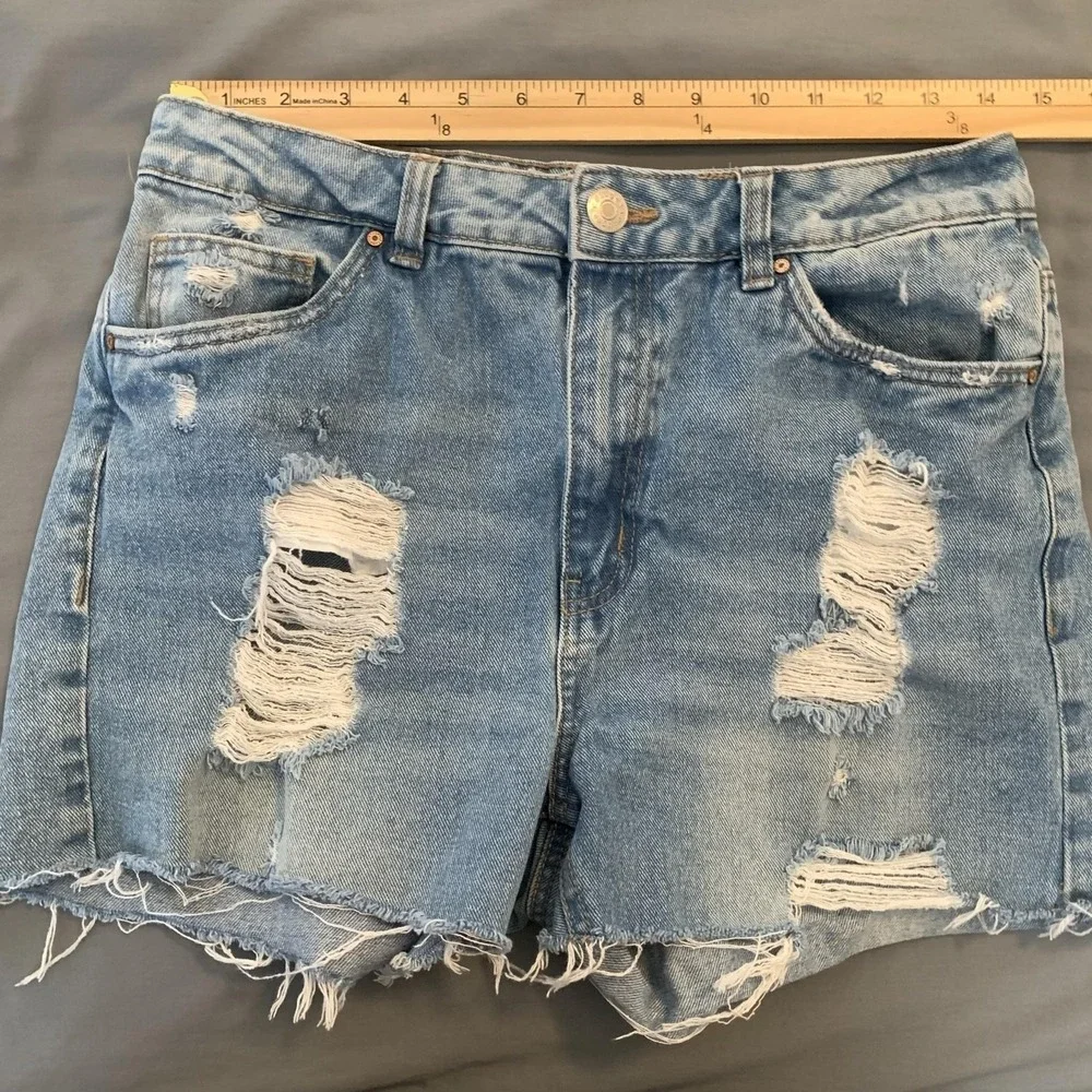 Refuge Denim Shorts Juniors 9 Blue High Rise Distressed Mom Cutoff Frayed Hem